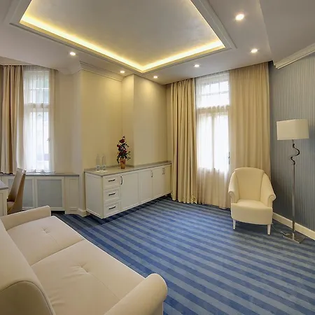 Ea Atlantic Palace Hotel